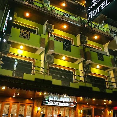 Max Residence Pattaya Exterior photo