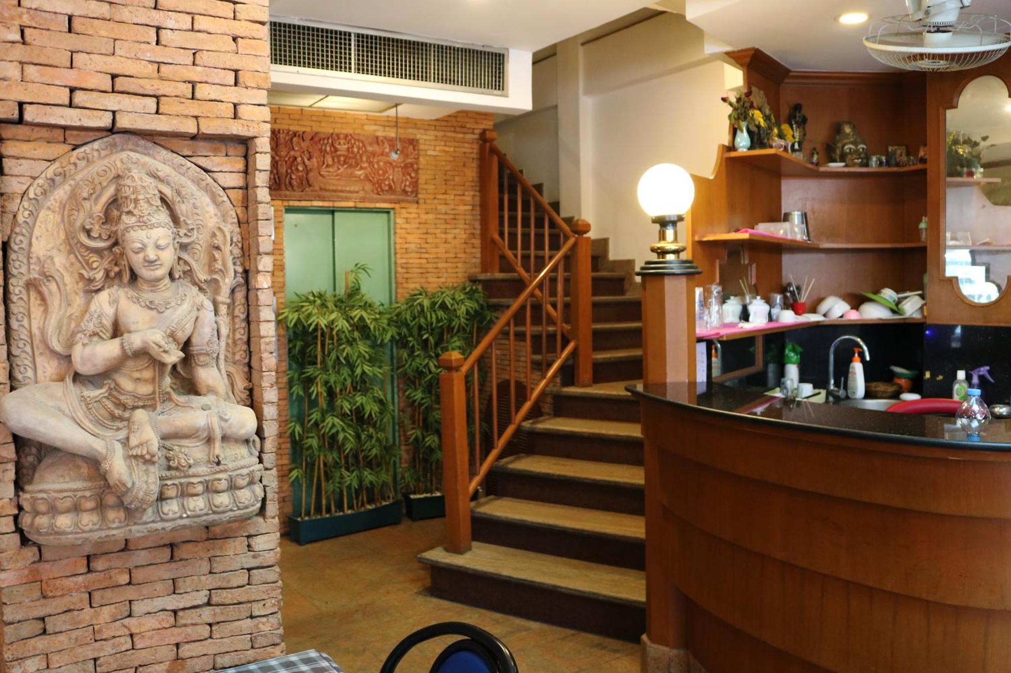 Max Residence Pattaya Exterior photo